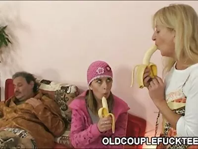 Veronica sex films gratis bekijken Avluv & Dane Cross in ondeugend kantoor