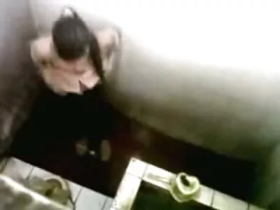 Vreemdgaan op tape video sexfilms bekijken (Skyla Paige)