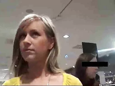 Spuitende lesbiennes zijn zo heet, likken poesje en gebruiken dildo's video (Mercedes Lynn, Veronica Rodriguez, Roxanne neukfilms gratis Rae)